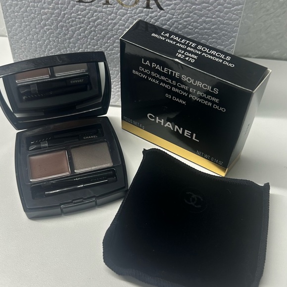 CHANEL Brow Palette in Rich Brown - Picture 2 of 4